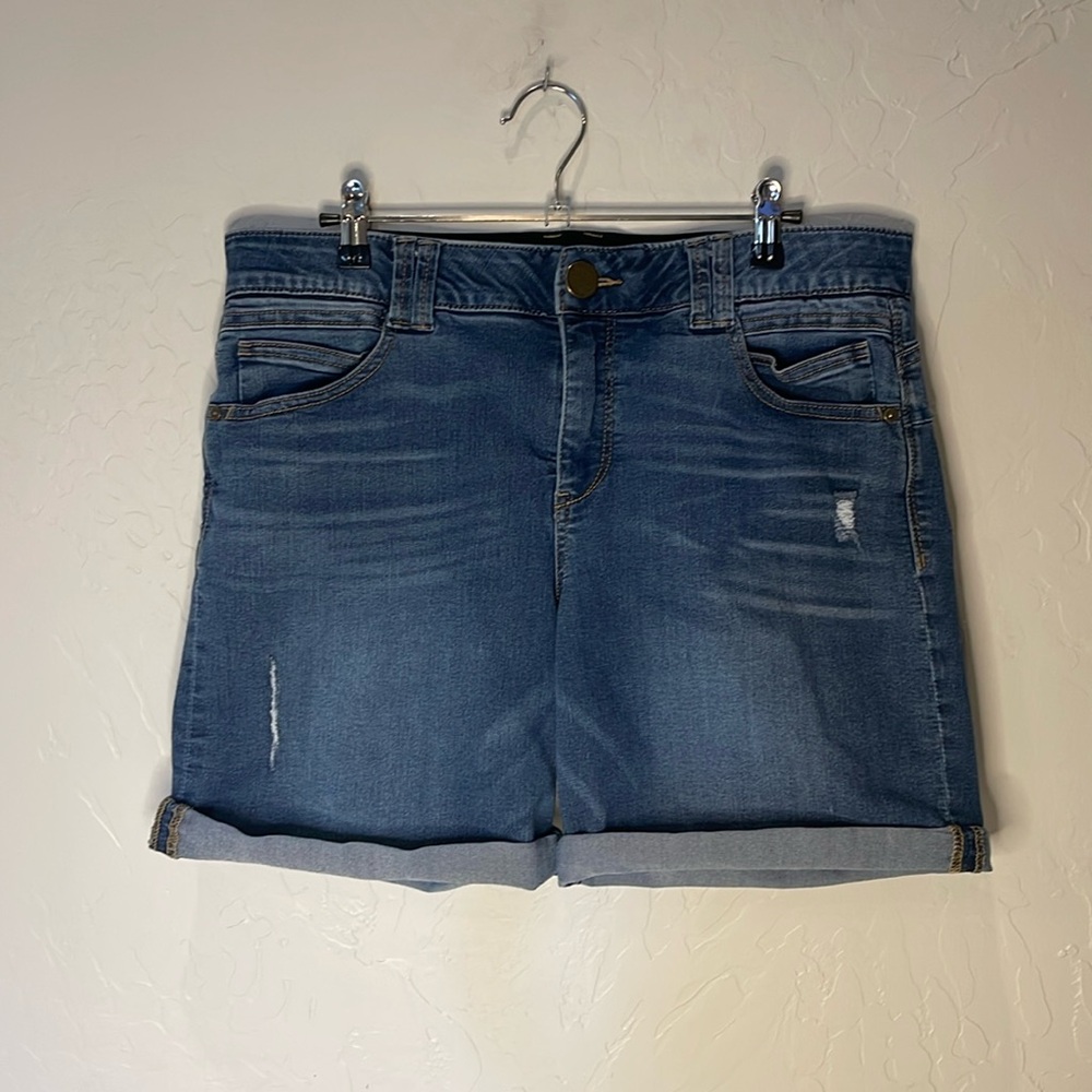 Democracy Distressed Denim Shorts Size 12